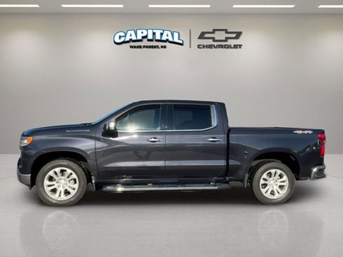 Used 2022 Chevrolet Silverado 1500 LTZ image 2