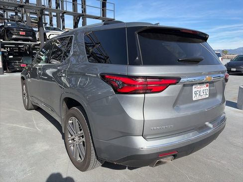 Used 2023 Chevrolet Traverse High Country image 2