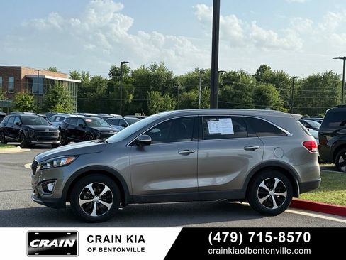 Used 2016 Kia Sorento EX FWD image 4