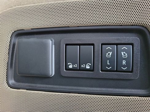 Used 2023 Cadillac Escalade Premium Luxury w/ LPO, Radiant Package image 7