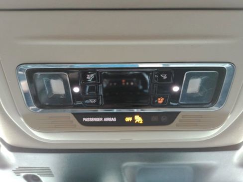 Used 2025 Lincoln Corsair FWD w/ Equipment Group 101A image 50