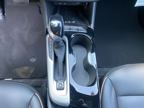 New 2025 Buick Envista Avenir image 16