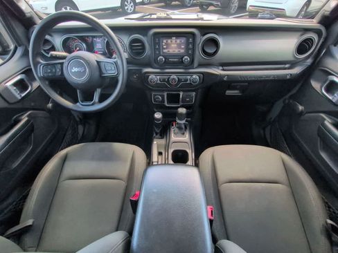 Used 2019 Jeep Wrangler Unlimited Sport AWD/4WD image 15