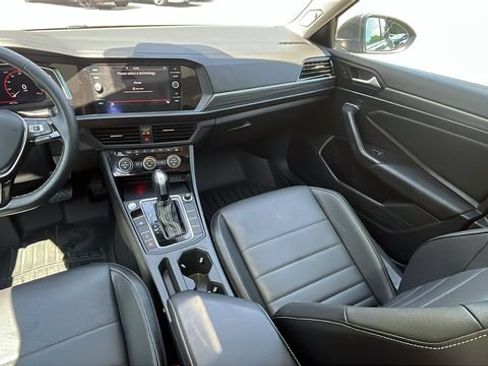 Used 2021 Volkswagen Jetta SEL FWD image 21