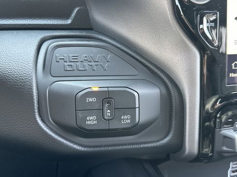 New 2026 RAM 2500 Big Horn AWD/4WD image 6
