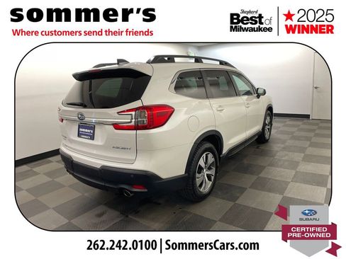 Used 2023 Subaru Ascent Premium w/ Convenience Package image 6