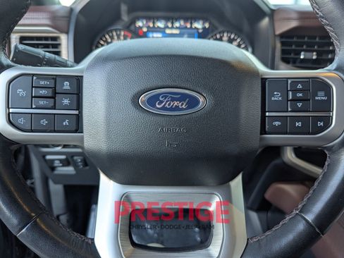 Used 2024 Ford Expedition Limited image 17