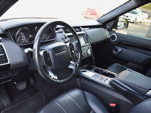 Used 2019 Land Rover Discovery SE AWD/4WD image 10