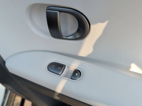 New 2026 Hyundai Ioniq 5 SEL image 31