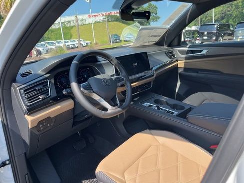 New 2025 Volkswagen Atlas Cross Sport SE image 6