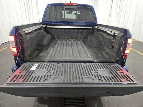 Used 2022 Nissan Frontier SV image 12