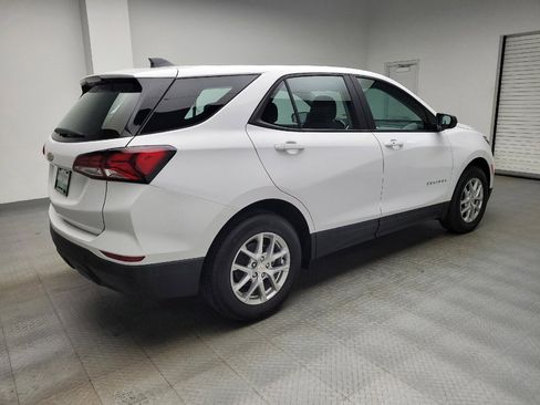 Used 2024 Chevrolet Equinox LS image 10
