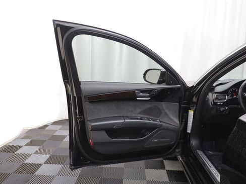Used 2016 Audi A8 L 4.0T w/ Driver Assistance Package image 4