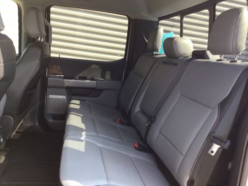 Used 2022 Ford F150 Lariat w/ Max Trailer Tow Package image 6