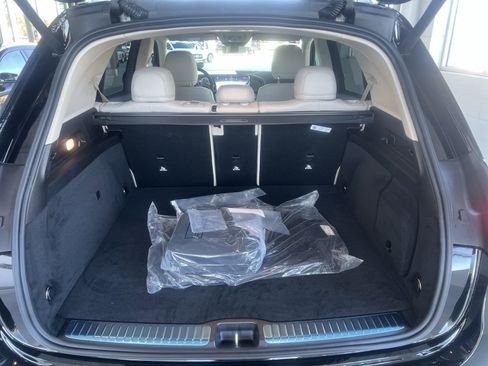 Certified 2025 Mercedes-Benz GLE 450e 4MATIC image 11