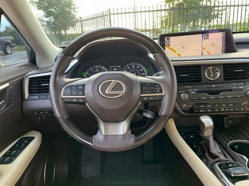 Used 2016 Lexus RX 350 FWD w/ Luxury Package image 17