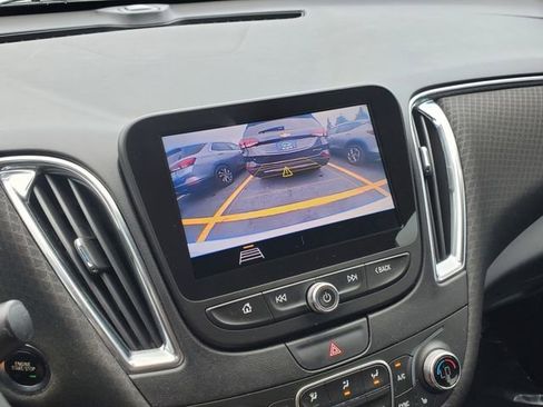 Used 2019 Chevrolet Malibu LT w/ Driver Confidence Package II FWD image 30