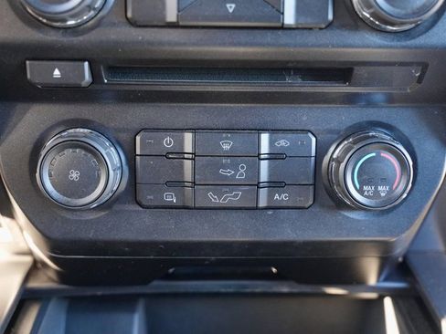 Used 2018 Ford F150 XLT w/ Trailer Tow Package image 22