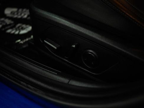 Used 2023 Hyundai Elantra Limited FWD image 15