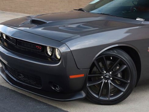 Used 2019 Dodge Challenger R/T Scat Pack w/ Plus Package RWD image 8