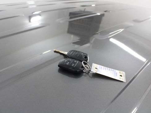 Used 2014 Ford F150 XLT w/ Equipment Group 302A Luxury image 11