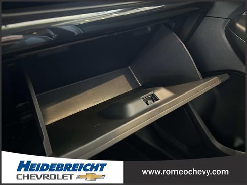 Used 2023 Chevrolet TrailBlazer LT FWD image 26