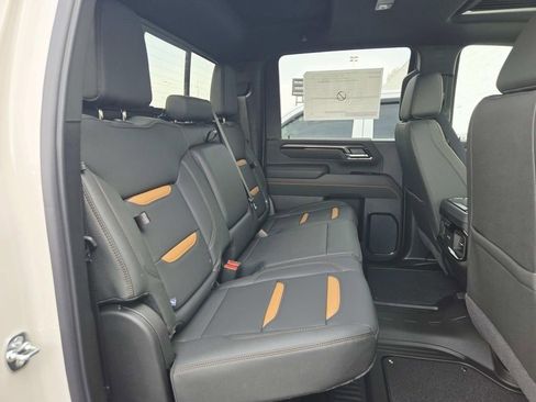 New 2026 GMC Sierra 2500 AT4 w/ AT4 Premium Plus Package AWD/4WD image 20