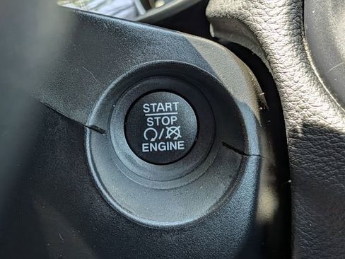 Used 2022 Toyota Corolla SE FWD image 21