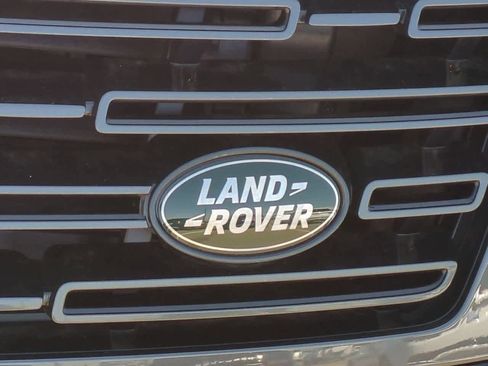 New 2025 Land Rover Range Rover SE image 11