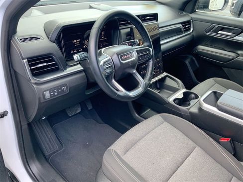 Used 2025 GMC Terrain Elevation image 10