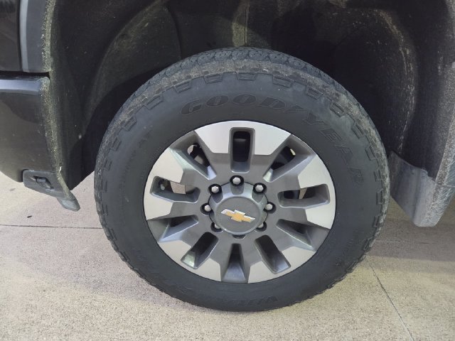 Used 2024 Chevrolet Silverado 2500 Custom w/ Custom Convenience Package AWD/4WD image 9