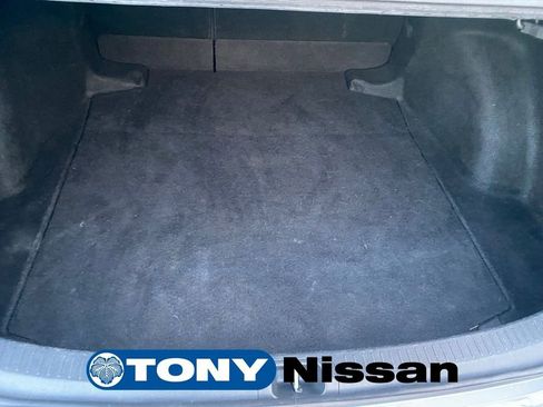 Used 2020 Toyota Corolla LE image 29