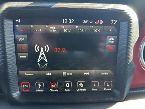 Used 2018 Jeep Wrangler Unlimited Rubicon image 16