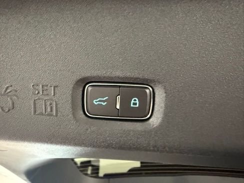 New 2026 Ford Expedition Platinum image 10