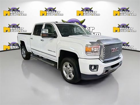 Used 2016 GMC Sierra 2500 Denali image 3