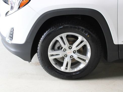 Used 2020 GMC Terrain SLE AWD/4WD image 4