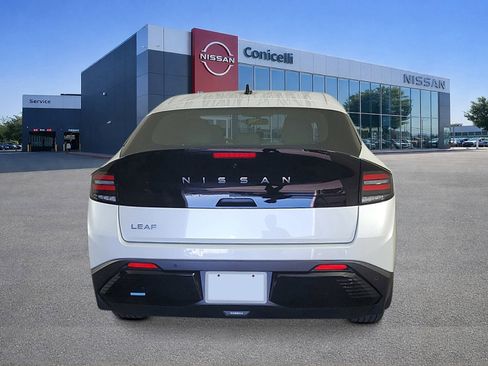 New 2026 Nissan Leaf SV+ w/ Floor Mat Package (SV+) image 4