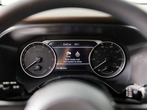 Used 2023 Nissan Rogue SV image 24