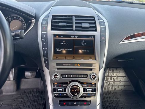 Used 2017 Lincoln MKZ Select w/ Climate Package FWD image 21