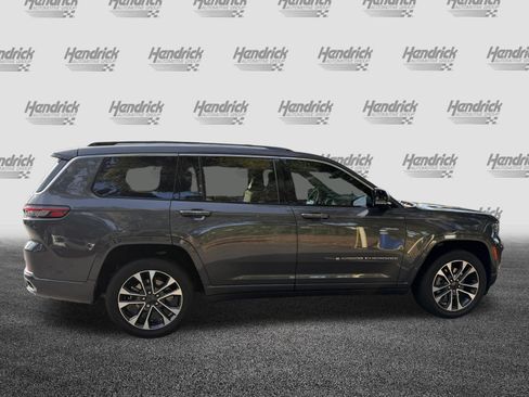 Used 2021 Jeep Grand Cherokee L Overland w/ Luxury Tech Group IV AWD/4WD image 10