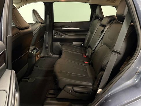 Used 2023 INFINITI QX60 Sensory w/ Vision Package AWD/4WD image 17