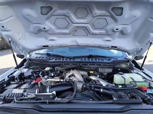 Used 2023 Ford F350 XLT image 24