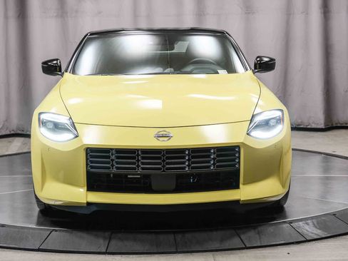 Used 2024 Nissan Z Performance w/ Floor Mat Package RWD image 6
