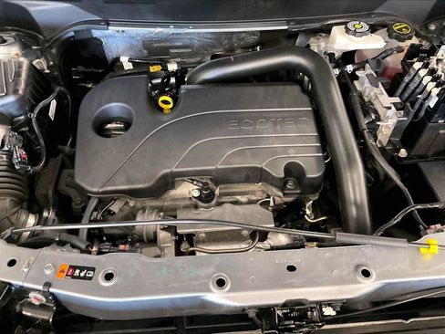 Used 2025 Chevrolet Equinox LT w/ Convenience Package II AWD/4WD image 34