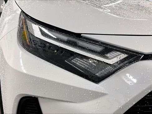 Certified 2025 Toyota RAV4 XLE AWD/4WD image 28
