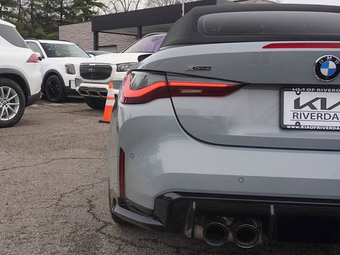 Used 2024 BMW M4 xDrive Competition w/ Executive Package image 18