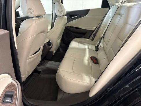 Used 2023 Chevrolet Malibu LT FWD image 30