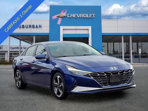 Used 2022 Hyundai Elantra Limited FWD image 3