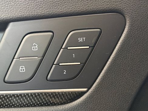 Used 2019 Audi SQ5 Prestige w/ Prestige Package AWD/4WD image 17