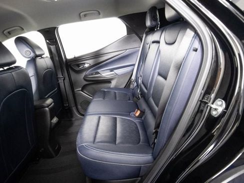 Used 2022 Chevrolet Bolt EUV Premier image 11